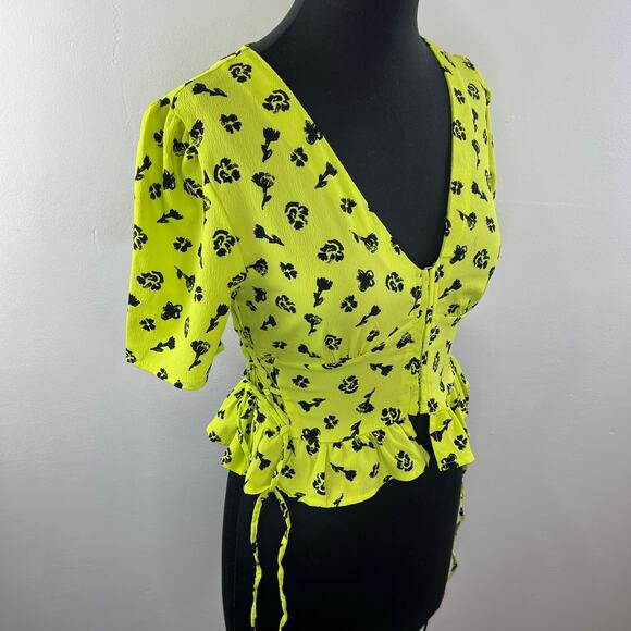 Collusion Yellow Black 6 Lace Up Side Top Ditsy Print Ribbed V-Neck Short Sleeve - Picture 4 of 8
